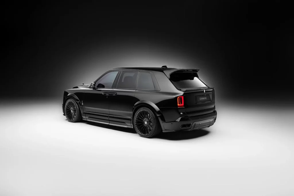 Urban reinterpreta el lujo en el Rolls-Royce Cullinan: ¿impresionante?, sí. ¿Elegante?... 13 Motor16 ROLLS ROYCE CULLINAN URBAN 11 Motor16