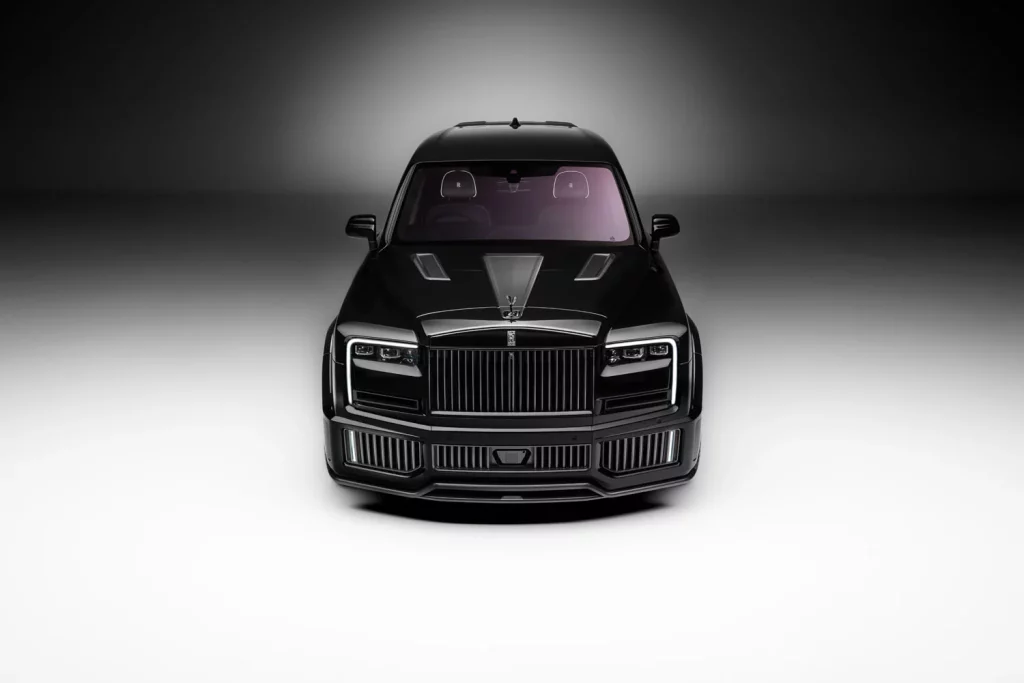 Urban reinterpreta el lujo en el Rolls-Royce Cullinan: ¿impresionante?, sí. ¿Elegante?... 5 Motor16 ROLLS ROYCE CULLINAN URBAN 3 Motor16