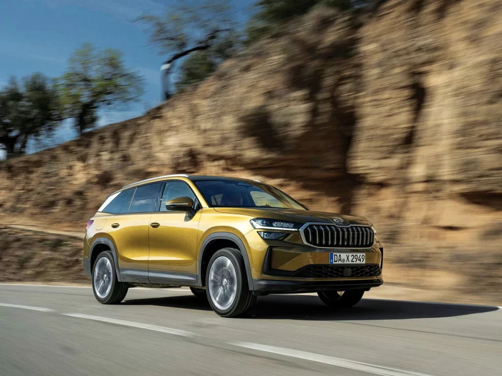 Skoda Elroq y Kodiaq, dos electrificados para marcar el ritmo 2 Motor16 SKODA KODIAQ 1 Motor16