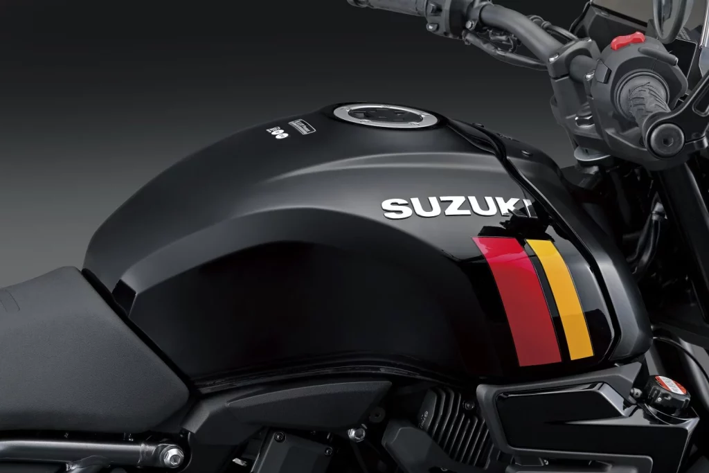 Nueva Suzuki GSX-8TT. Pasión por lo retro 15 Motor16 Suzuki GSX 8TT 8 Motor16