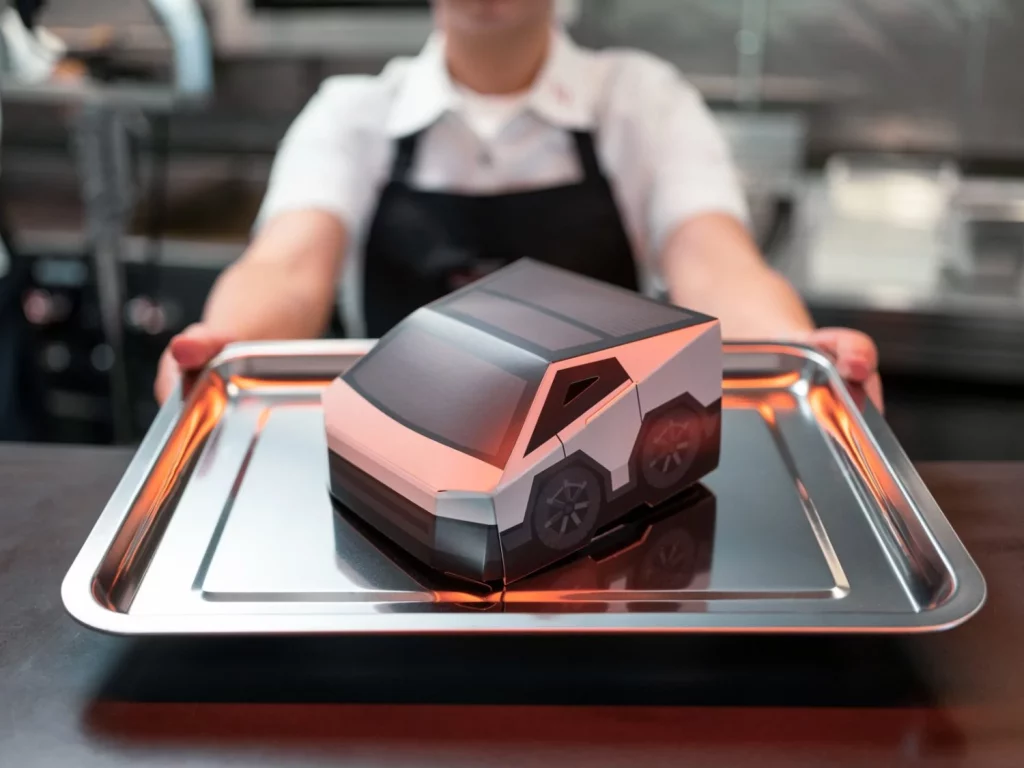 TESLA DINER HOLLYWOOD9 Motor16