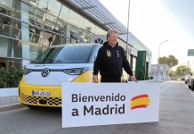 La vuelta al mundo eléctrica del Volkswagen ID. Buzz hace parada en España