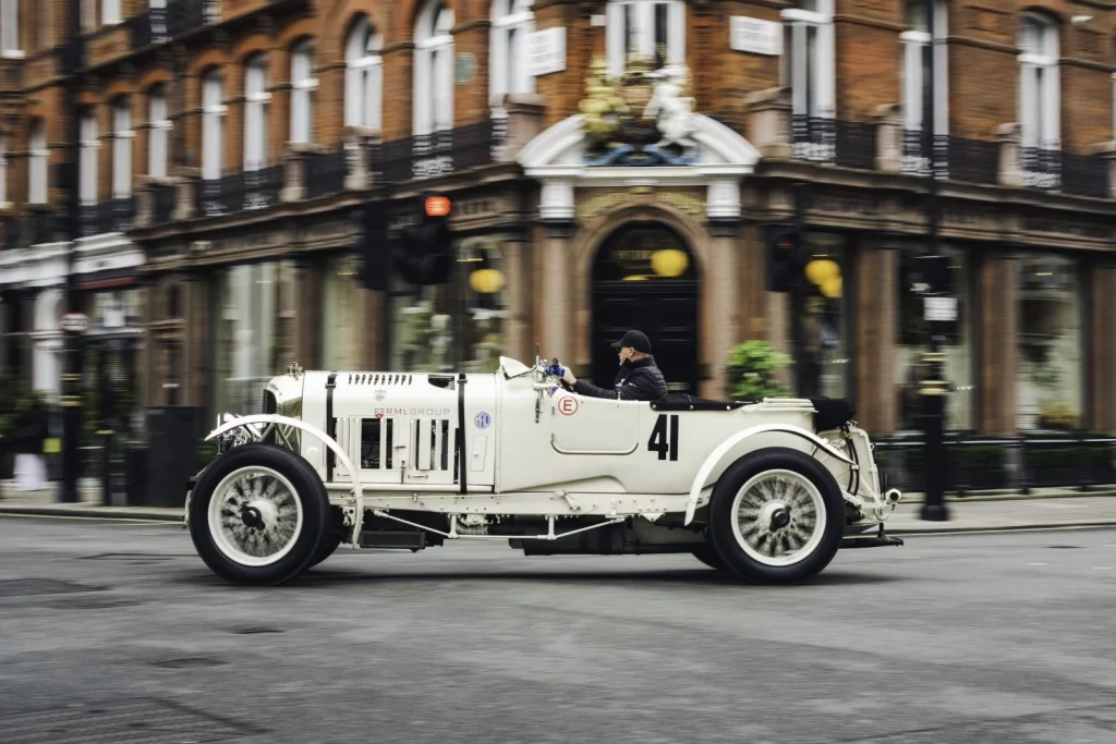 Bentley vuelve a Le Mans Classic con coches “nuevos”. ¿Es lógico? 1 Motor16 Bentley vuelve a Le Mans Classic con coches “nuevos”. ¿Es lógico?