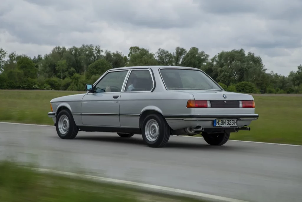 BMW Serie 3: 50 años disfrutando del placer de conducción