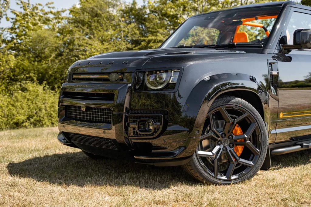 El Defender descapotable ya existe. Urban suma a su catálogo la versión que JLR no ha querido hacer 12 Motor16 El Defender descapotable ya existe. Urban suma a su catálogo la versión que JLR no ha querido hacer