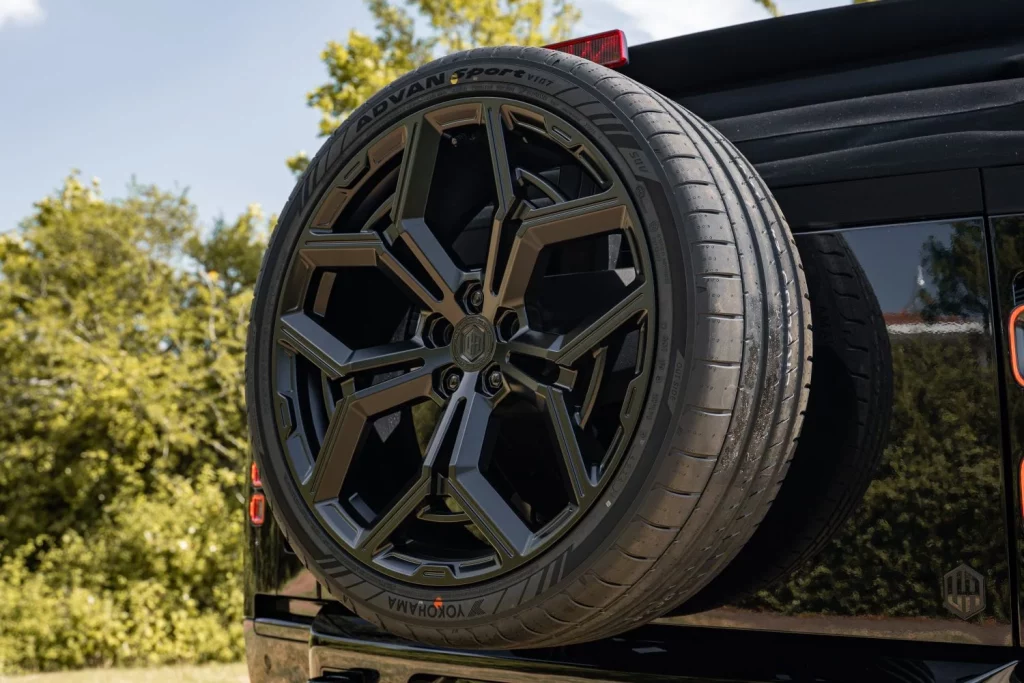 El Defender descapotable ya existe. Urban suma a su catálogo la versión que JLR no ha querido hacer 5 Motor16 El Defender descapotable ya existe. Urban suma a su catálogo la versión que JLR no ha querido hacer