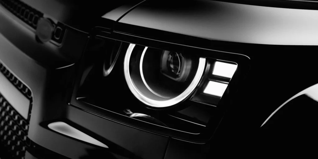 Defender Octa Black: El 4x4 extremo de lujo se viste de negro 10 Motor16 defender octa black land rover jlr 15 Motor16