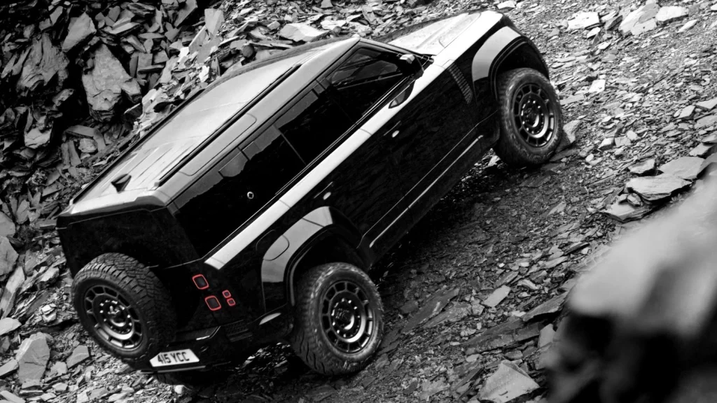 Defender Octa Black: El 4x4 extremo de lujo se viste de negro 21 Motor16 Defender OCTA Black: El 4x4 extremo de lujo se viste de negro