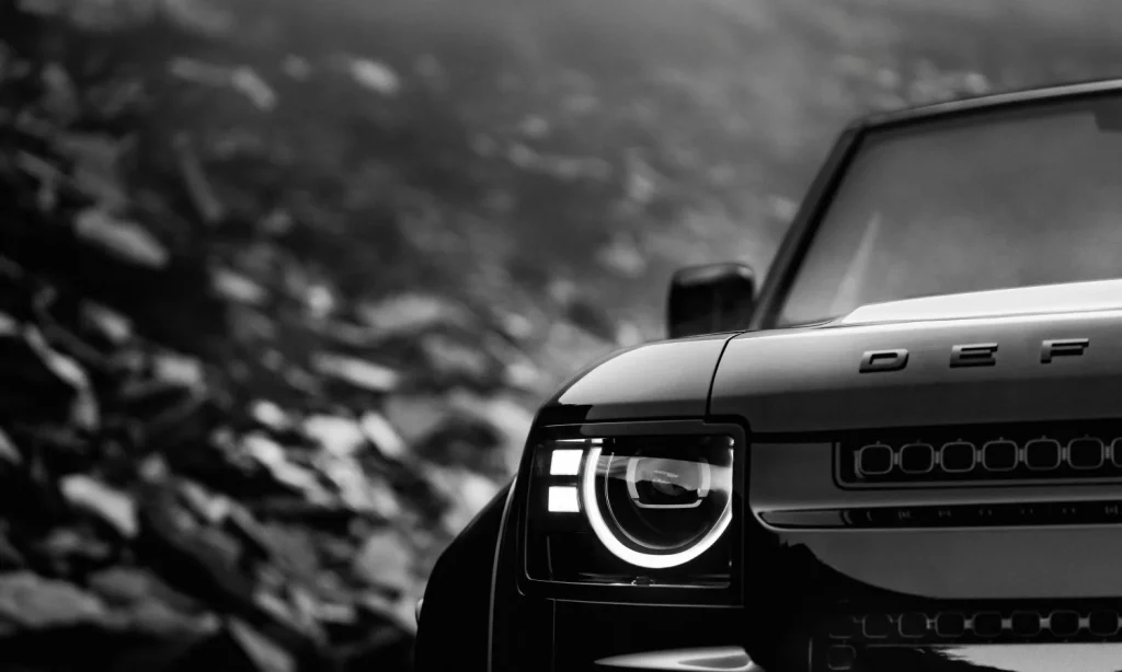 Defender Octa Black: El 4x4 extremo de lujo se viste de negro 17 Motor16 Defender OCTA Black: El 4x4 extremo de lujo se viste de negro