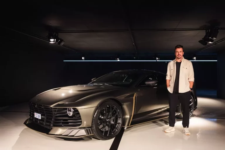 El impresionante deportivo de 2,3 millones con el que Fernando Alonso fue a ‘echar unos cartones’ al Casino de Montecarlo