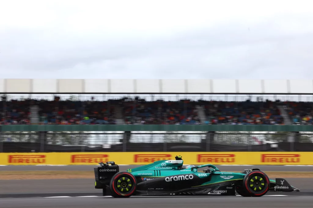 McLaren resurge entre accidentes y lluvia para dominar el Gran Premio de Gran Bretaña de Fórmula 1 11 Motor16 formula 1 gran premio gran bretana 2025 11 Motor16