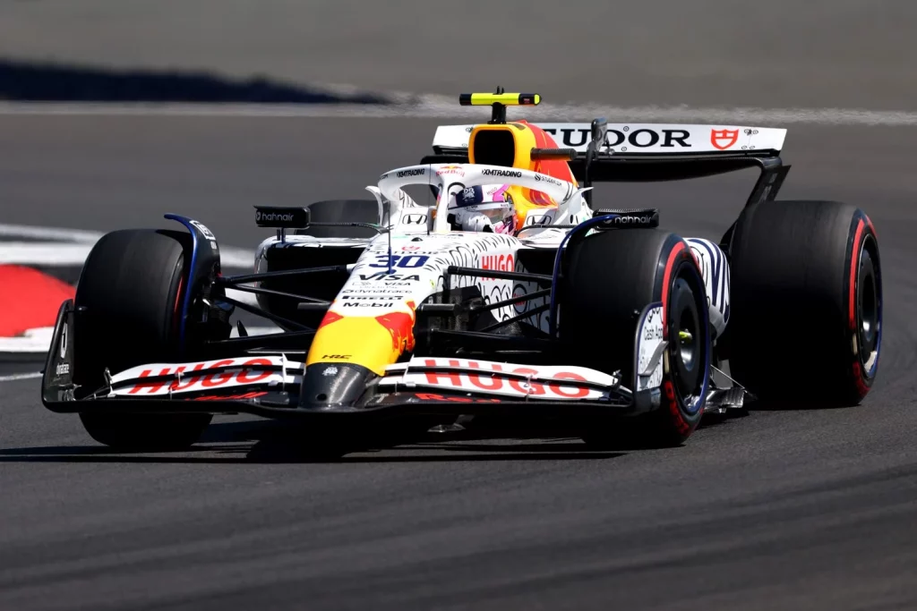 McLaren resurge entre accidentes y lluvia para dominar el Gran Premio de Gran Bretaña de Fórmula 1 4 Motor16 formula 1 gran premio gran bretana 2025 18 Motor16