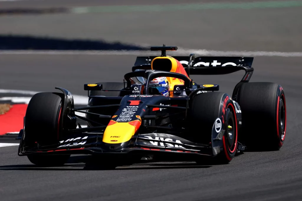 McLaren resurge entre accidentes y lluvia para dominar el Gran Premio de Gran Bretaña de Fórmula 1 62 Motor16 formula 1 gran premio gran bretana 2025 21 Motor16