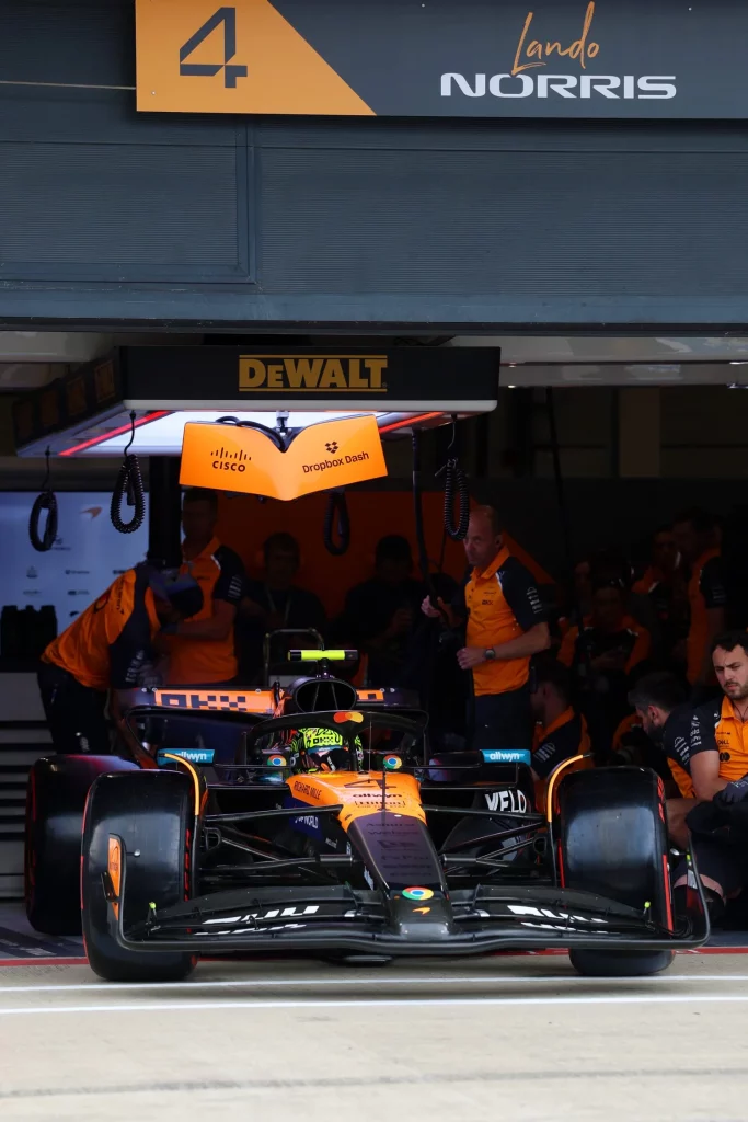McLaren resurge entre accidentes y lluvia para dominar el Gran Premio de Gran Bretaña de Fórmula 1 55 Motor16 McLaren resurge entre accidentes y lluvia para dominar el Gran Premio de Gran Bretaña de Fórmula 1