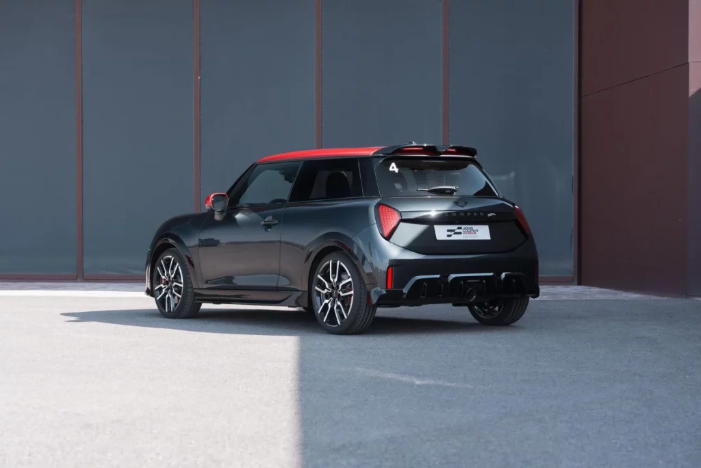 Primera prueba de la gama MINI John Cooper Works: Reinventando la deportividad