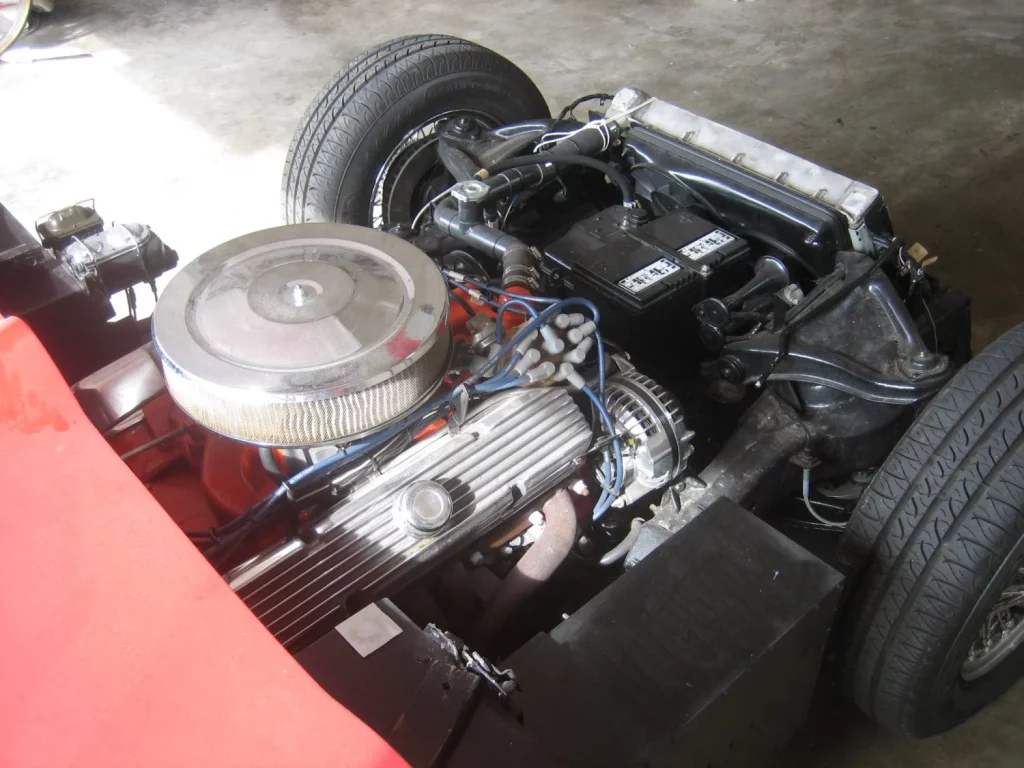 Se llama Kellison J-5 y tiene un poco de genialidad y un mucho de aberración 13 Motor16 kellison j5 venta subasta kit car 7 Motor16