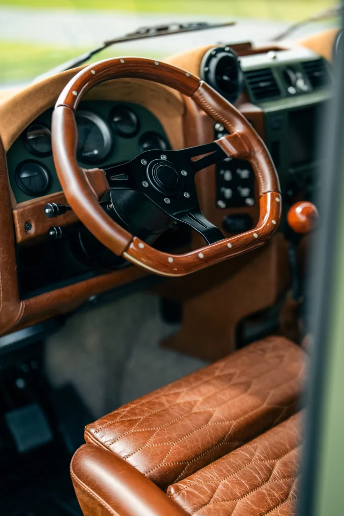 Project Wilder: Un Land Rover Defender clásico dopado con 710 CV de puro músculo americano 29 Motor16 Project Wilder: Un Land Rover Defender clásico dopado con 710 CV de puro músculo americano