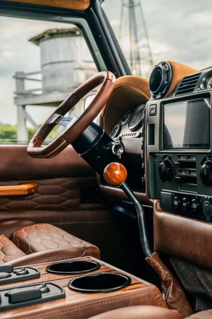 Project Wilder: Un Land Rover Defender clásico dopado con 710 CV de puro músculo americano 25 Motor16 Project Wilder: Un Land Rover Defender clásico dopado con 710 CV de puro músculo americano