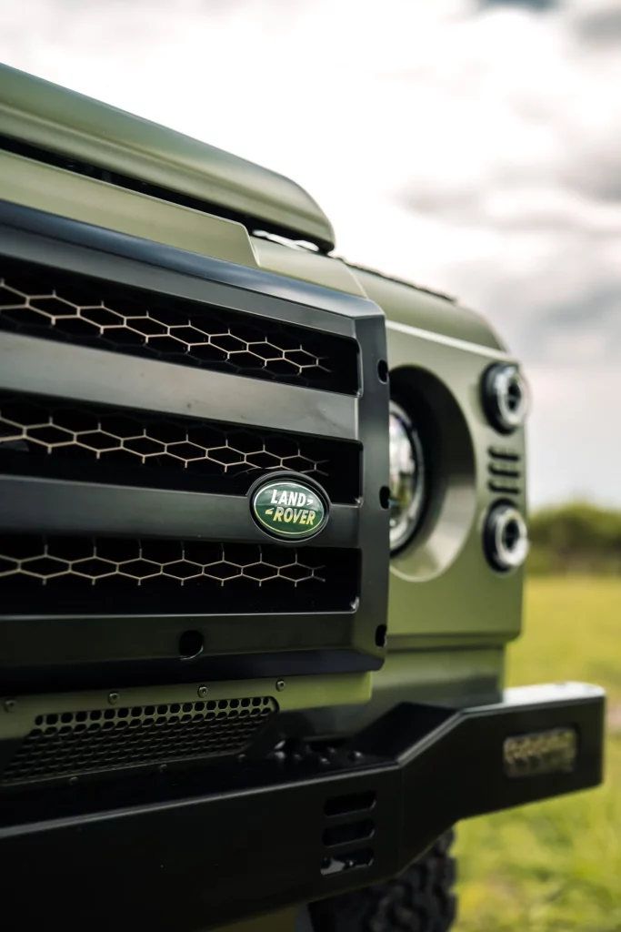 Project Wilder: Un Land Rover Defender clásico dopado con 710 CV de puro músculo americano 23 Motor16 Project Wilder: Un Land Rover Defender clásico dopado con 710 CV de puro músculo americano