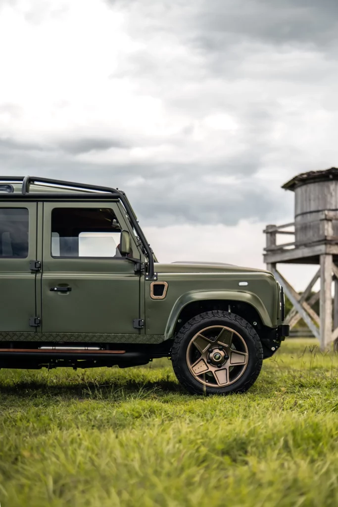 Project Wilder: Un Land Rover Defender clásico dopado con 710 CV de puro músculo americano 14 Motor16 Project Wilder: Un Land Rover Defender clásico dopado con 710 CV de puro músculo americano