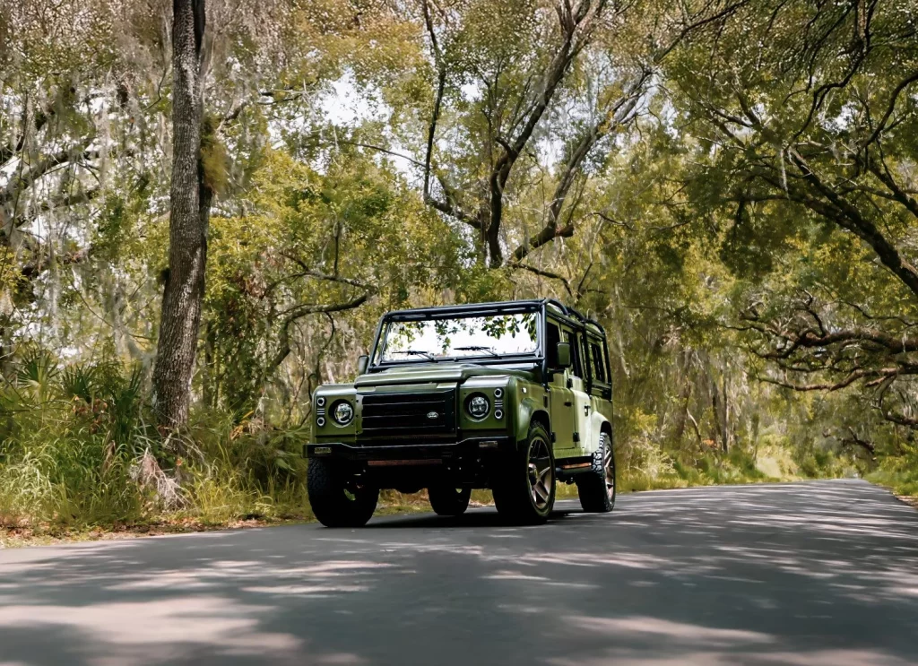 Project Wilder: Un Land Rover Defender clásico dopado con 710 CV de puro músculo americano 40 Motor16 Project Wilder: Un Land Rover Defender clásico dopado con 710 CV de puro músculo americano
