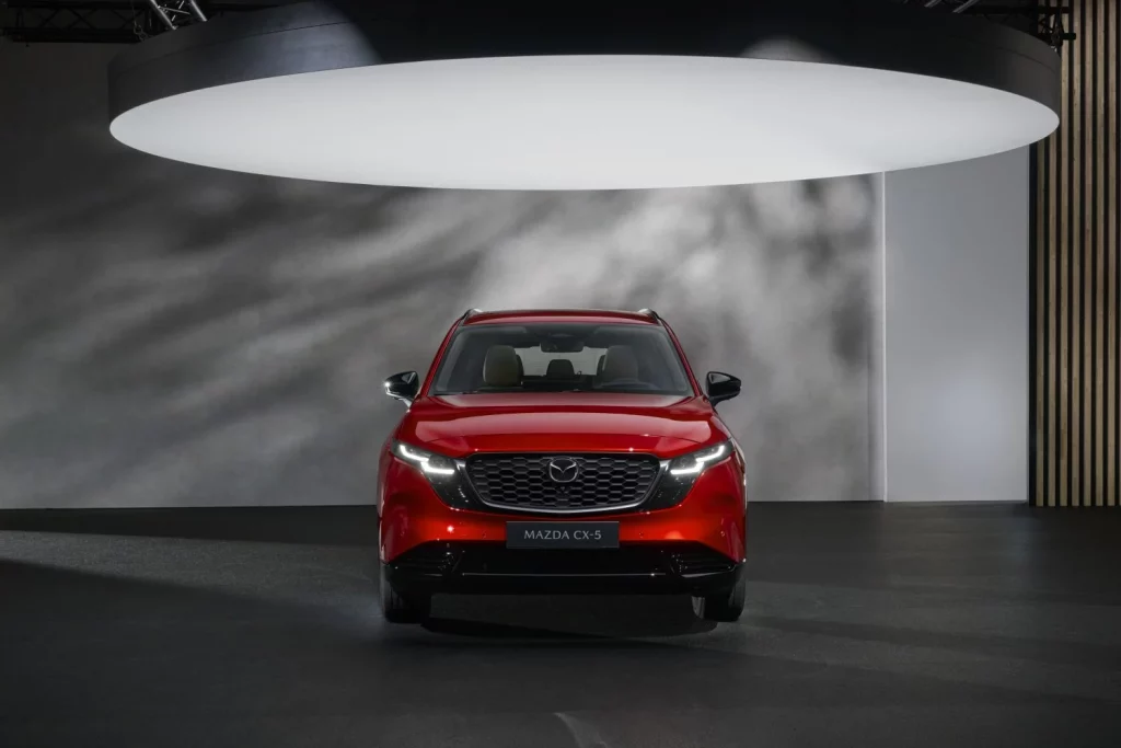 Mazda CX-5: Nueva generación del SUV más versátil de Hiroshima 15 Motor16 Mazda CX-5: Nueva generación del SUV más versátil de Hiroshima