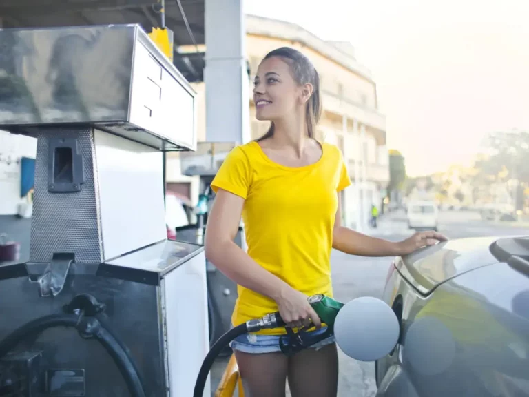 No tendrás que parar a repostar tanto este verano: Estos consejos te ayudarán a aprovechar mejor el depósito