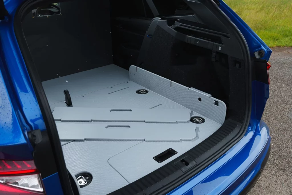 Enyaq Cargo: Škoda estrena su primer eléctrico comercial en Reino Unido 30 Motor16 skoda enyaq cargo 11 Motor16