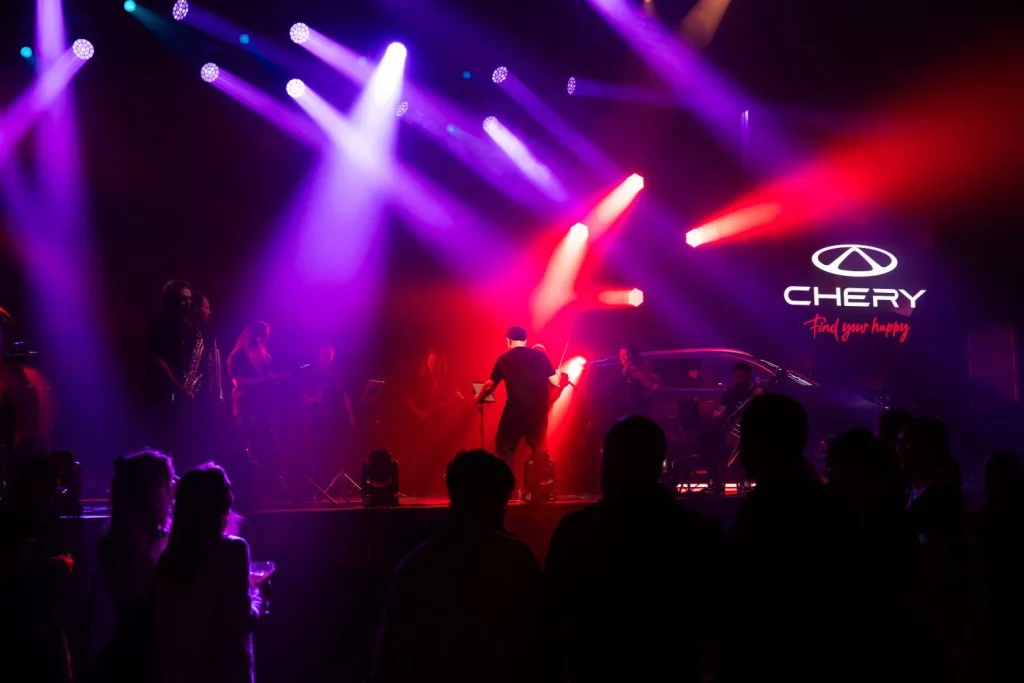 17. CHERY UK launch stage Motor16