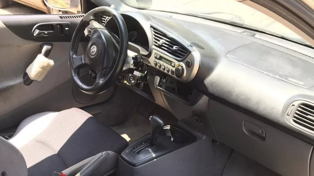 2000 Honda Insight. Imagen interior.