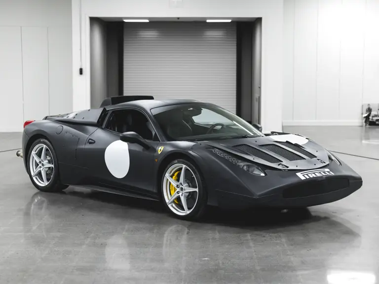 Si quieres un Ferrari LaFerrari a medio terminar... esta es tu oportunidad 7 Motor16 2011 Ferrari LaFerrari F150 Muletto M4 10 Motor16