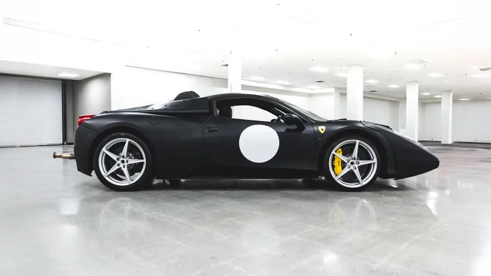 Si quieres un Ferrari LaFerrari a medio terminar... esta es tu oportunidad 1 Motor16 2011 Ferrari LaFerrari. F150 Muletto M4. Imagen lateral.