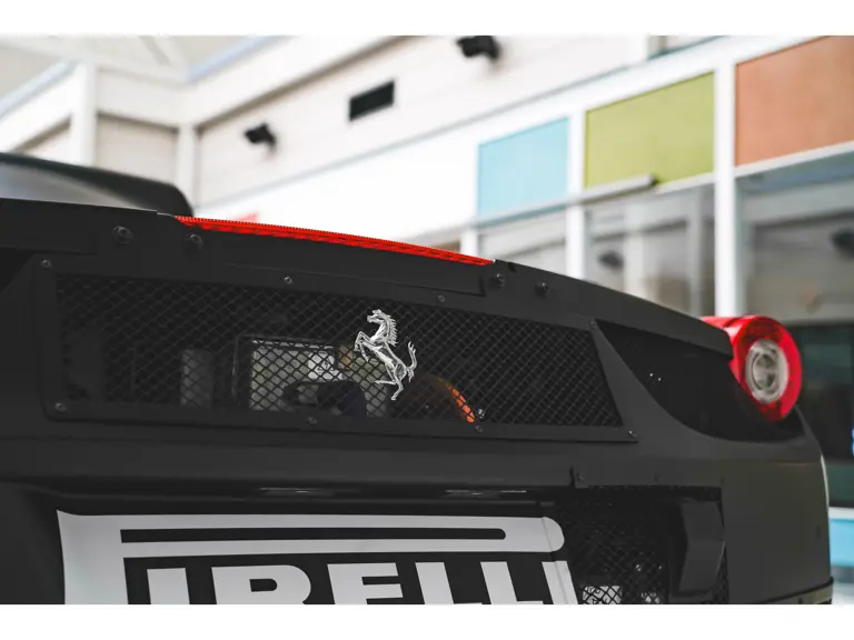 Si quieres un Ferrari LaFerrari a medio terminar... esta es tu oportunidad 13 Motor16 2011 Ferrari LaFerrari F150 Muletto M4 3 Motor16