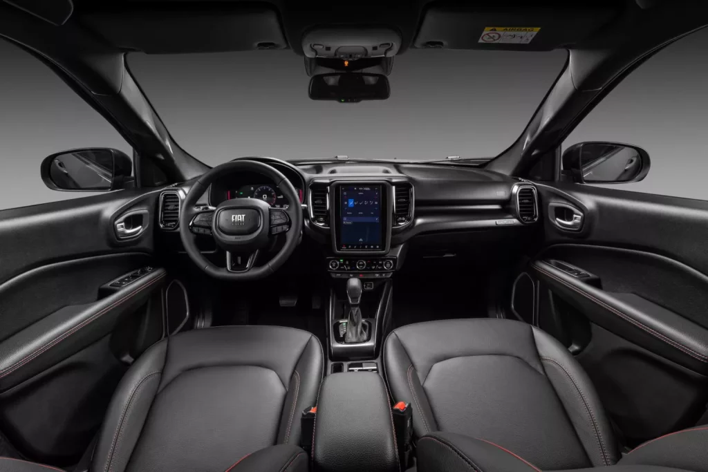 2025 Fiat Toro. Imagen interior.