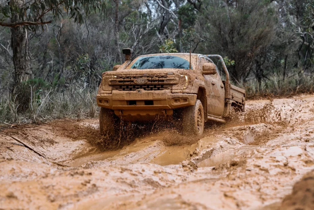 2025 Ford Ranger Super Duty barro 5 Motor16