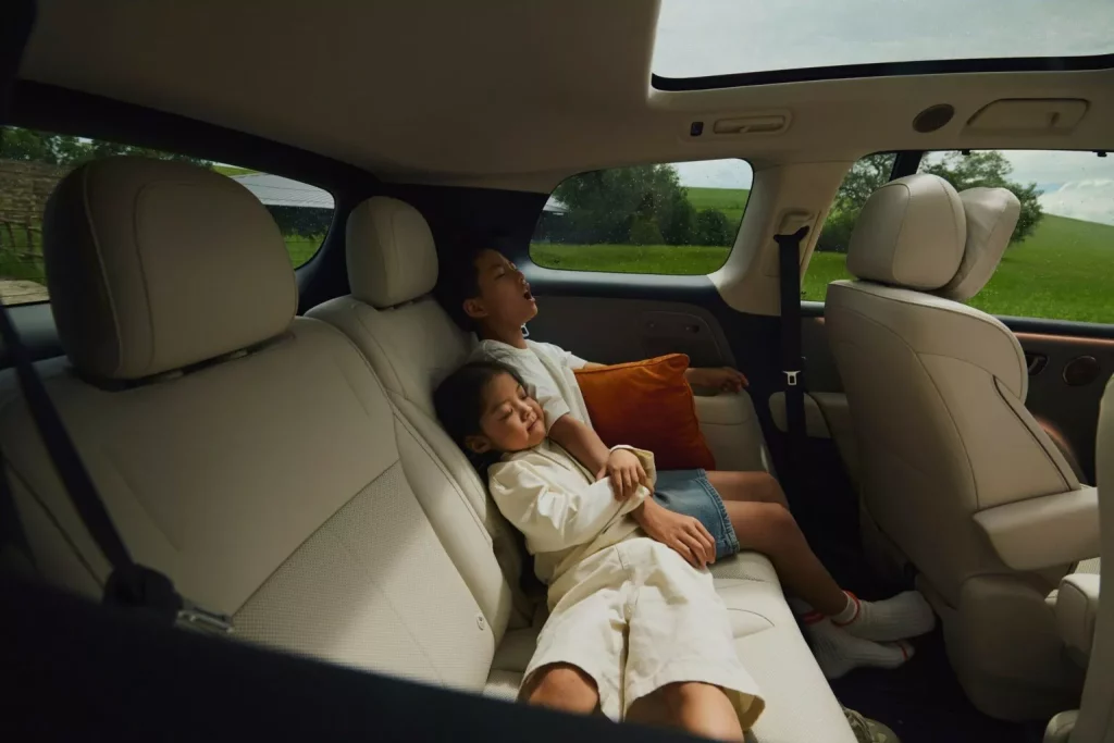 Li i8: Un Tesla Model X a precio de Tesla Model Y... con ayudas 29 Motor16 2025 Li Auto Li i8 14 Motor16