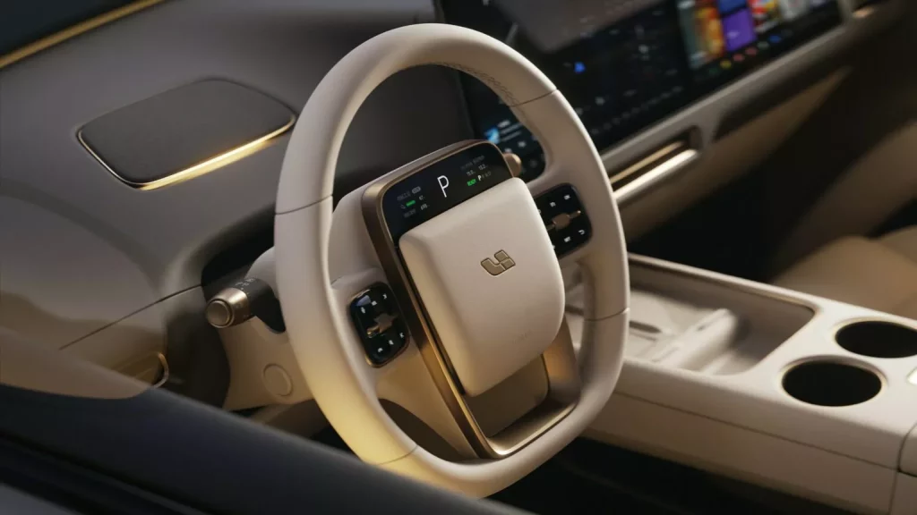 Li i8: Un Tesla Model X a precio de Tesla Model Y... con ayudas 28 Motor16 2025 Li Auto Li i8 15 Motor16