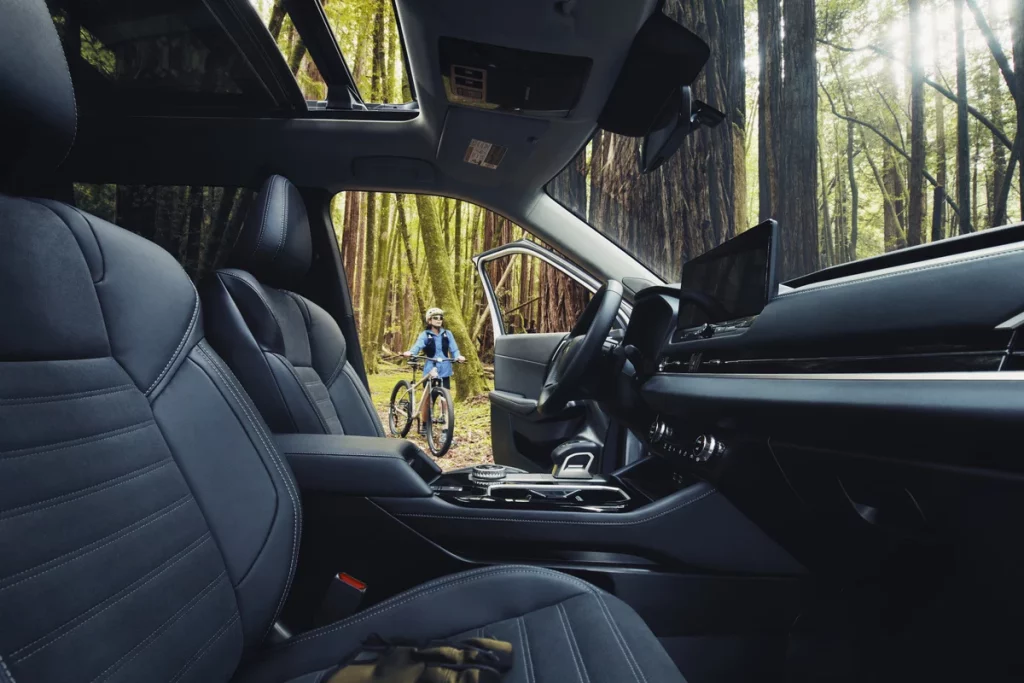 El mejor Mitsubishi Outlander para tirarse al barro se llama Trail Edition 16 Motor16 2025 Mitsubishi Outlander Trail Edition 12 Motor16