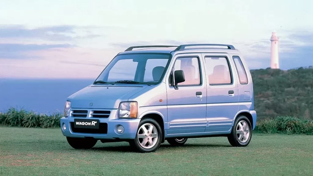 2025 Suzuki Wagon R. Imagen exterior.