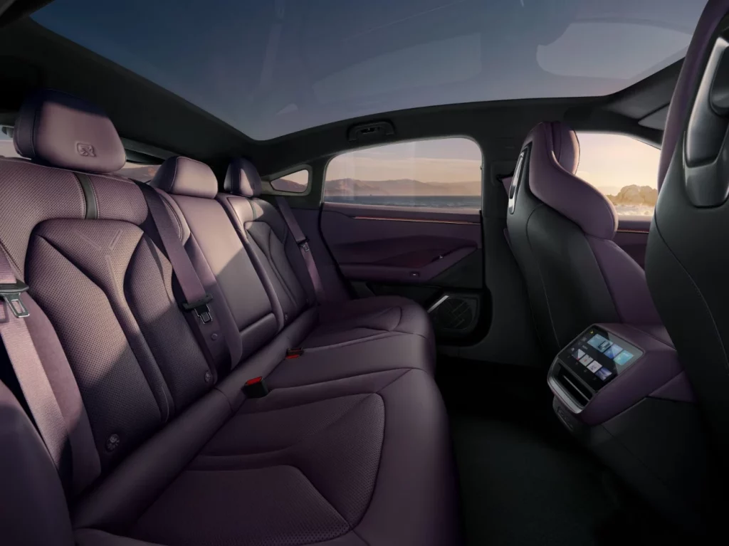 El nuevo Xpeng P7 es una fascinante berlina eléctrica que llegará a España 42 Motor16 2025 Xpeng P7 12 Motor16
