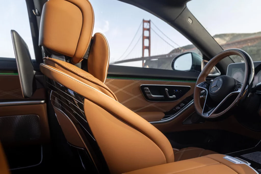 Mercedes y el lujoso homenaje a California del Maybach S680 Edition Emerald Isle 26 Motor16 2025 MercedesMaybach S680 EmeraldIsle 22 Motor16