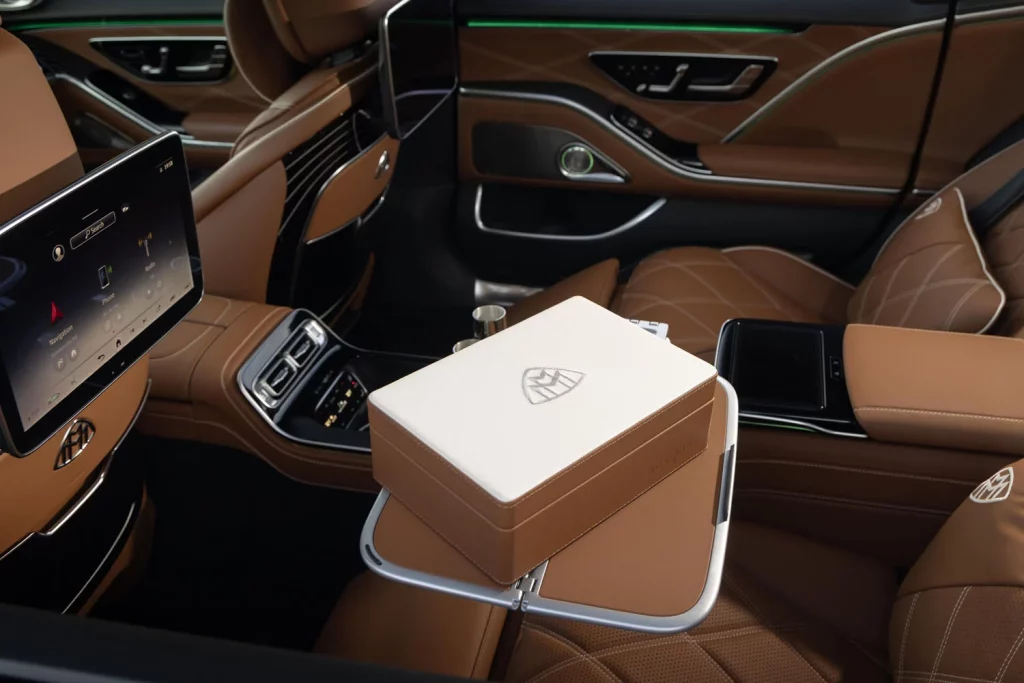 Mercedes y el lujoso homenaje a California del Maybach S680 Edition Emerald Isle 45 Motor16 2025 MercedesMaybach S680 EmeraldIsle 42 Motor16