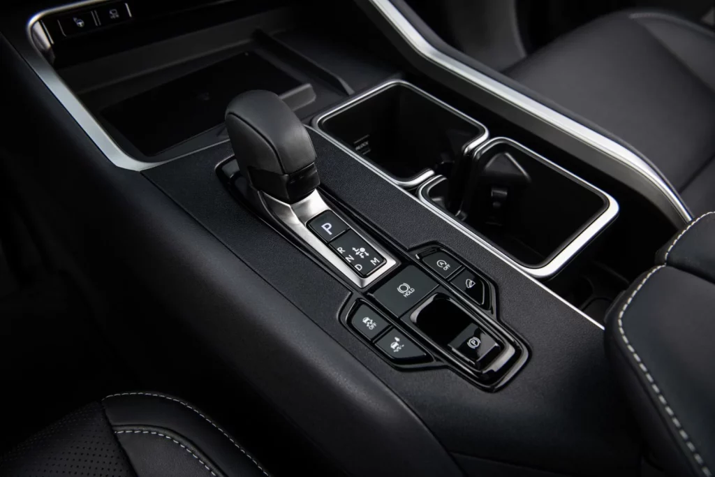 El Lexus TX se actualiza de cara a 2026... pero seguiremos sin poder catarlo 10 Motor16 2026 Lexus TX 350 Premium 017 Motor16
