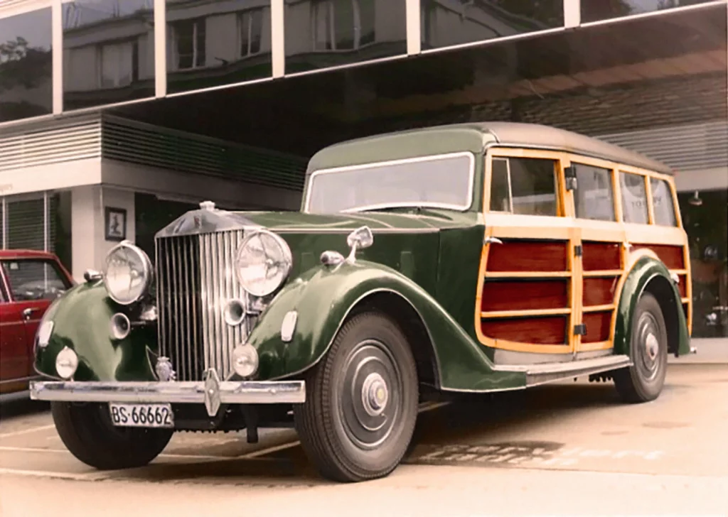 La rocambolesca historia que une al Rolls-Royce Phantom con Salvador Dalí y su conexión con Andy Warhol 2 Motor16 ARTE CENTENARIO ROLLS ROYCE PHANTOM 11 Motor16