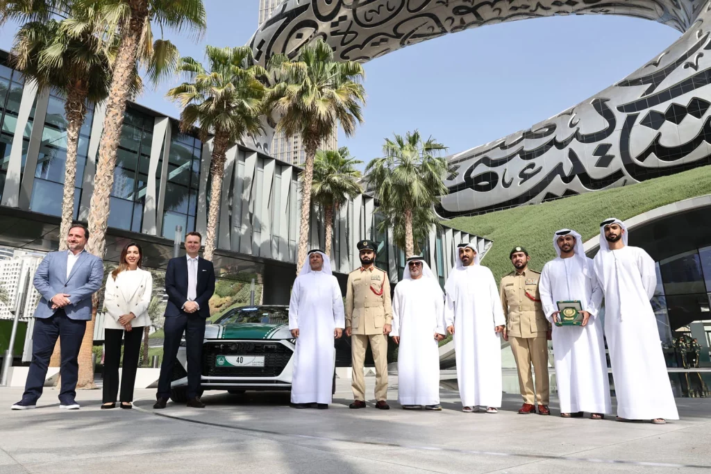 Audi RS7 Performance como coche patrulla... no se quejarán en Dubai 2 Motor16 AUDI RS7 PERFORMANCE POLICIA DE DUBAI 5 Motor16