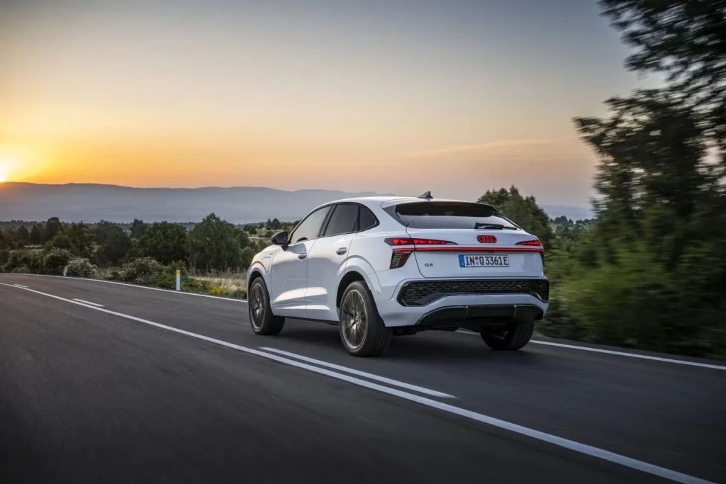 Audi Q3 Sportback 2026 37 Motor16
