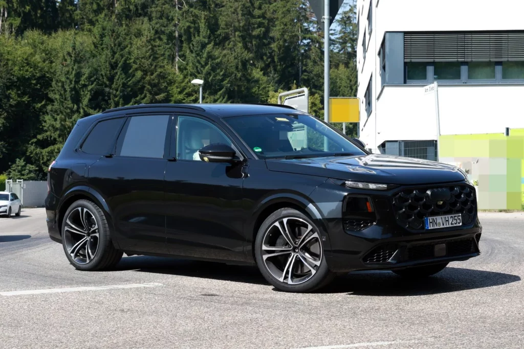 Audi Q7 2026 SQ7 10 Motor16