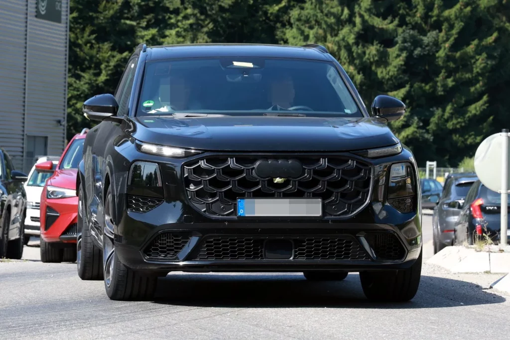 Audi Q7 2026 SQ7 4 Motor16