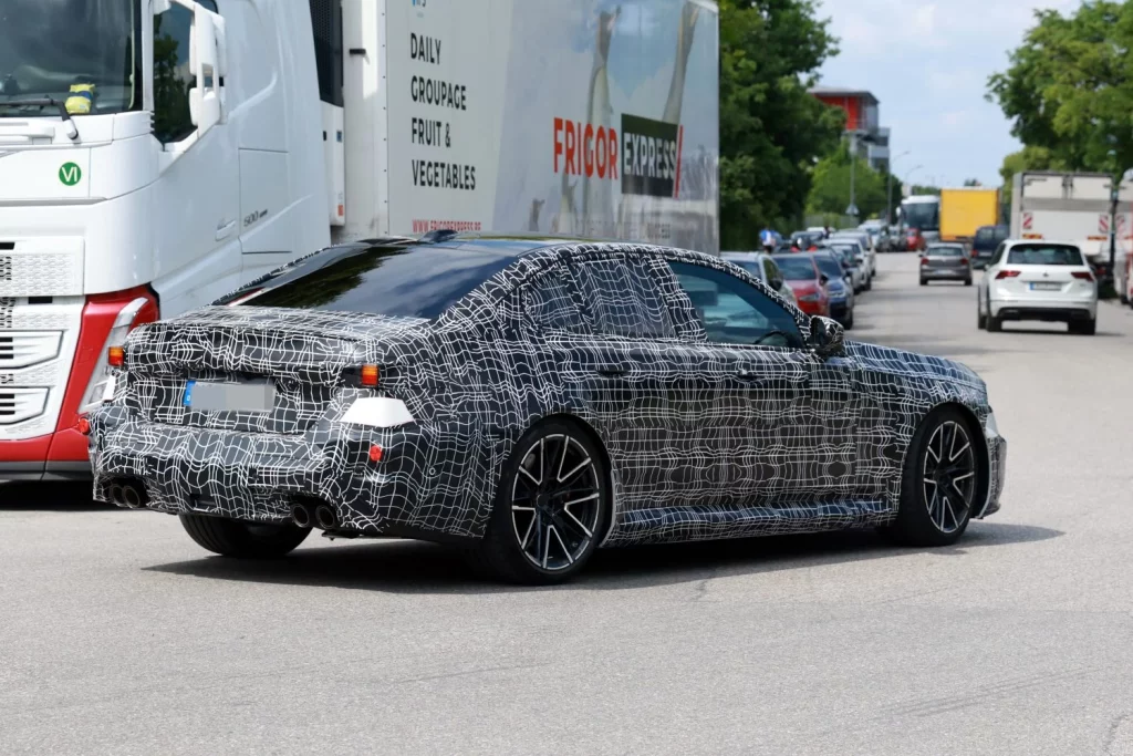 El BMW M5 se prepara para recibir su primer restyling 13 Motor16 BMW M5 11 Motor16