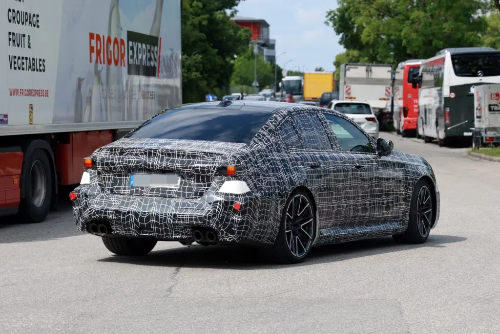 El BMW M5 se prepara para recibir su primer restyling 2 Motor16 BMW M5 12 Motor16